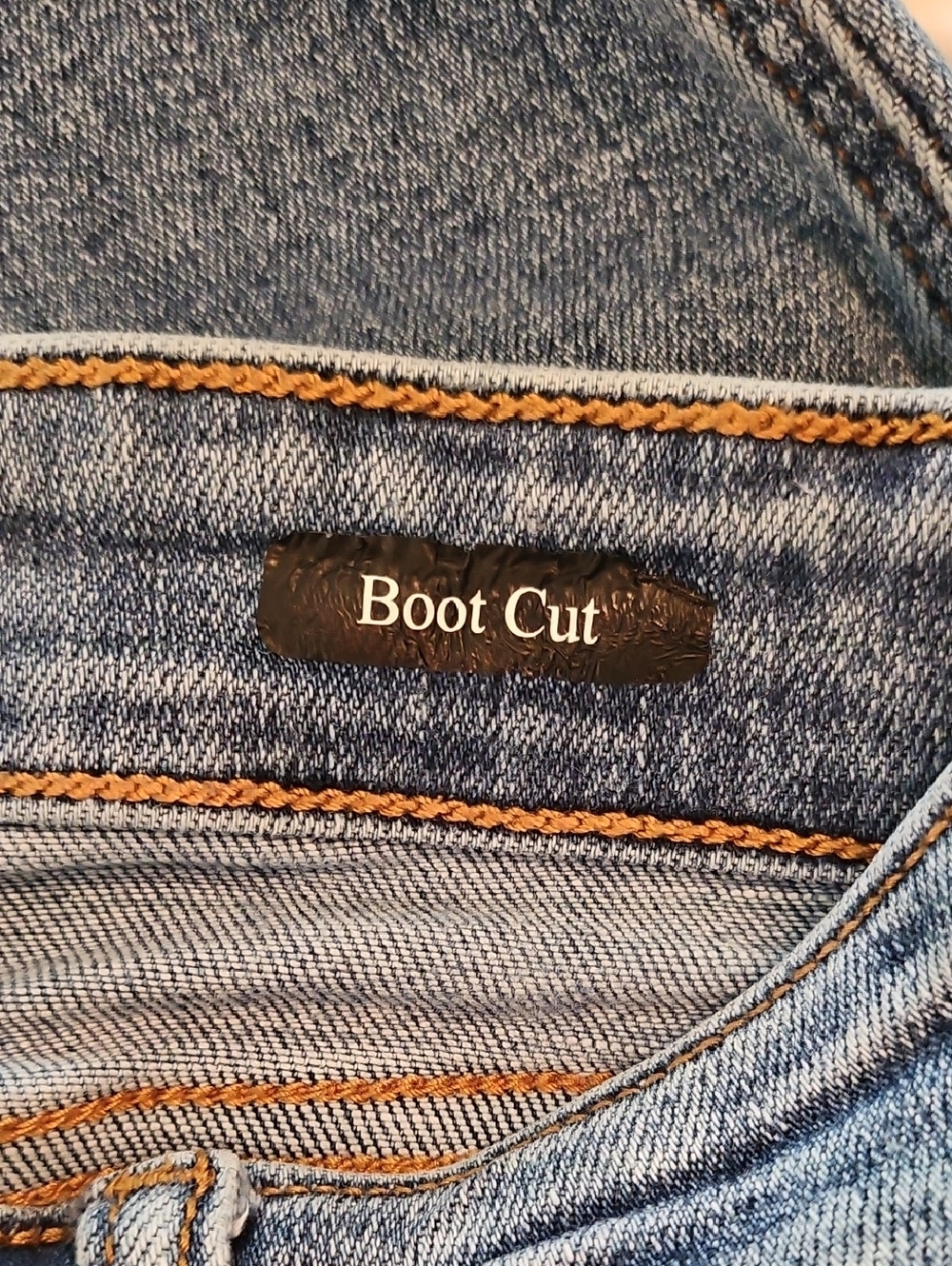 Judy Blue Tall Bootcut Distressed Jeans- Size 3/26 - Picture 10 of 10